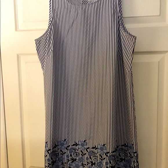 Sam and Jess dress size Large. - Picture 5 of 6